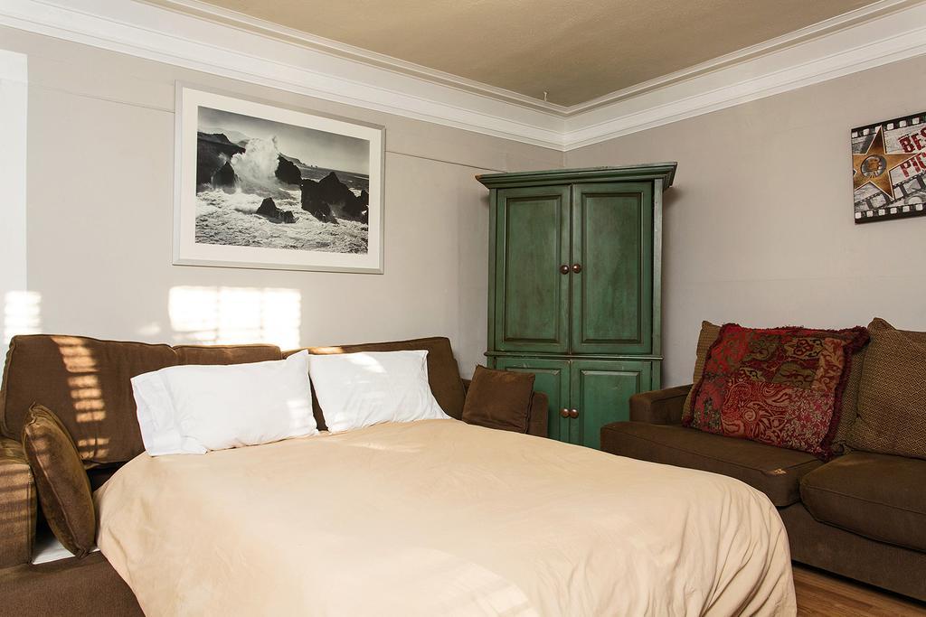 Hollywood Hills Suites Los Angeles Exteriör bild